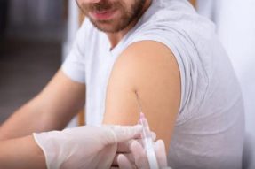 强生希望在九月份开始后期COVID-19疫苗试验