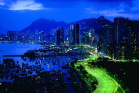 沃尔玛CEO：疫情反弹下美部分地区再现民众储备物资