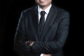联络互动董事长、Newegg董事局主席何志涛： Newegg新蛋完成上市，未来将继续推动跨境电商发展