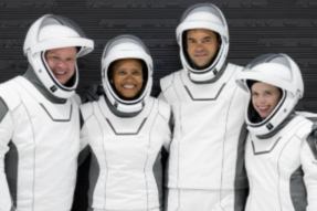 SpaceX将创造历史，第一批非专业宇航员飞向太空