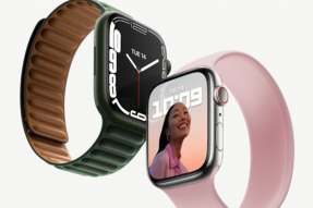 苹果第三款新品AppleWatch7系列智能手表，七年来首次大改屏幕