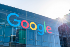 谷歌母公司Alphabet第三季度营收同比增长41%至651.2亿美元，超过预期