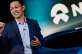 蔚来CEO李斌出席东莞松山湖蔚来中心开业典礼